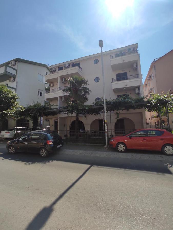 Apartments Mare Budva Luaran gambar