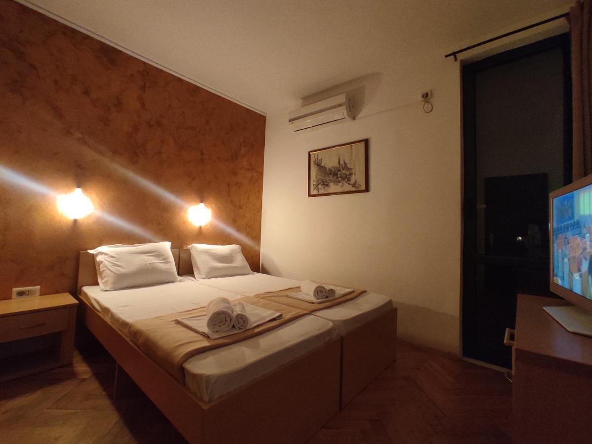 Apartments Mare Budva Luaran gambar