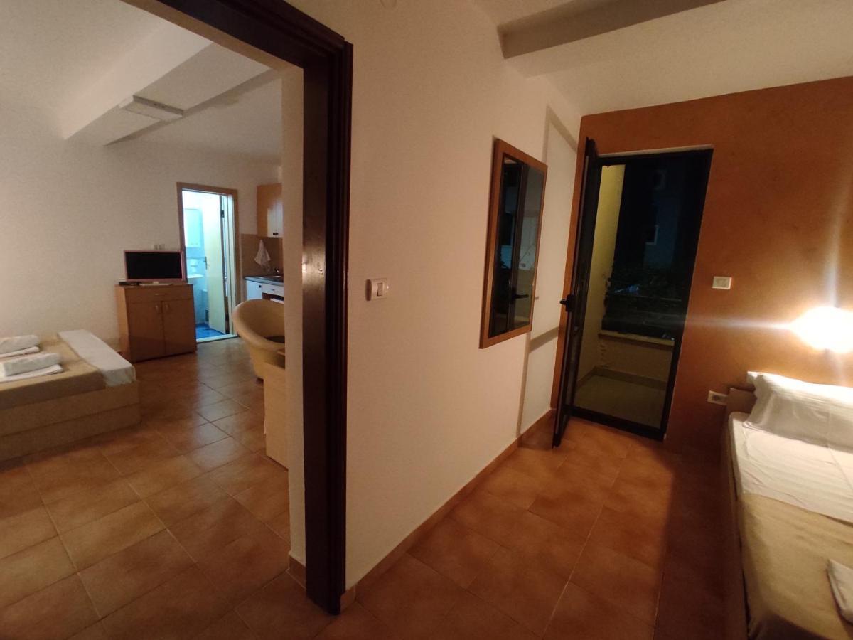 Apartments Mare Budva Luaran gambar